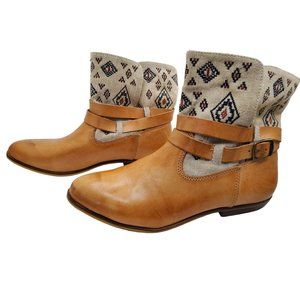 Latigo women's James tan leather ankle boots with embroidered canvas shaft, Size